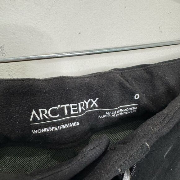 Arc'teryx Gamma AR Ski Pant in black - Picture 6 of 7